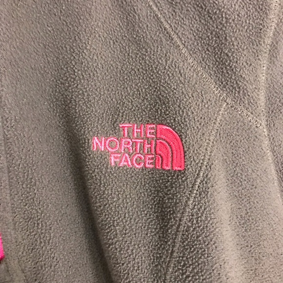 The North Face Women’s Pullover - Picture 3 of 8
